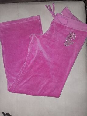 JUICY COUTURE Pink Velour Crystal Monogram Lounge Pants